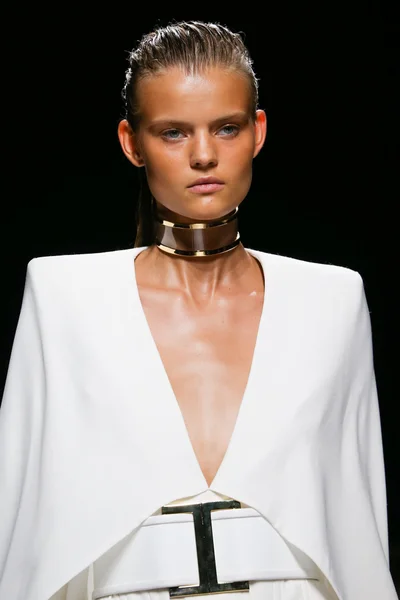 Look 7